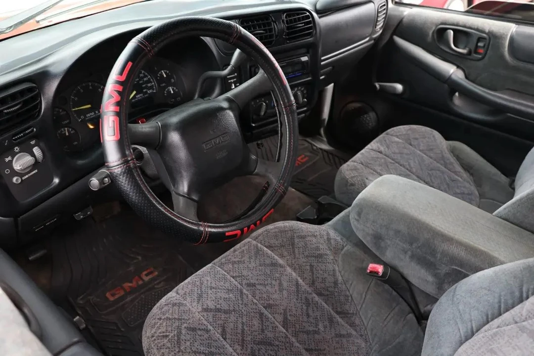 2000 GMC S-15/Sonoma - Image 4 of 12