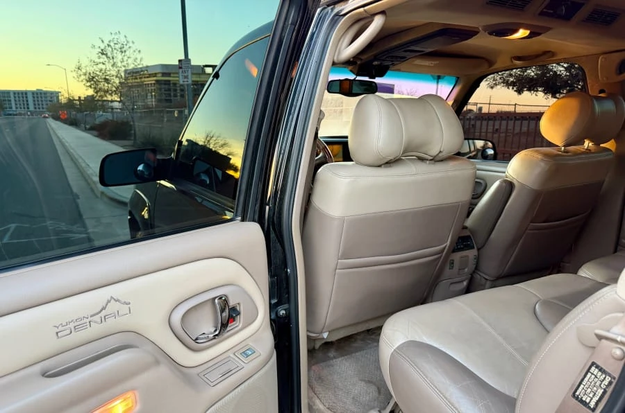 2000 GMC Yukon 1st Gen - Image 13 of 30