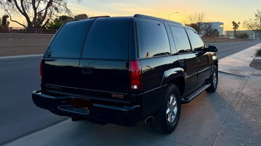 2000 GMC Yukon 1st Gen - Image 3 of 30