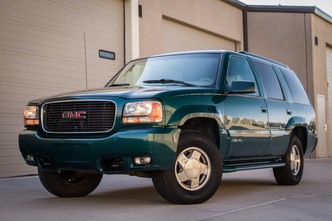 2000 GMC Yukon 1st Gen - Image 14 of 31