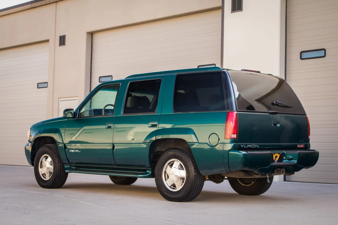 2000 GMC Yukon 1st Gen - Image 30 of 31