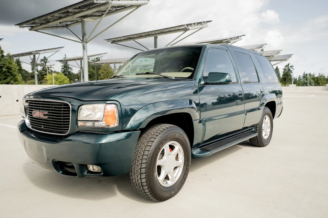 2000 GMC Yukon 1st Gen - Image 2 of 31