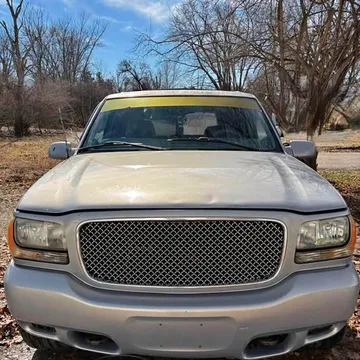 2000 GMC Yukon Denali Sport Utility 4D