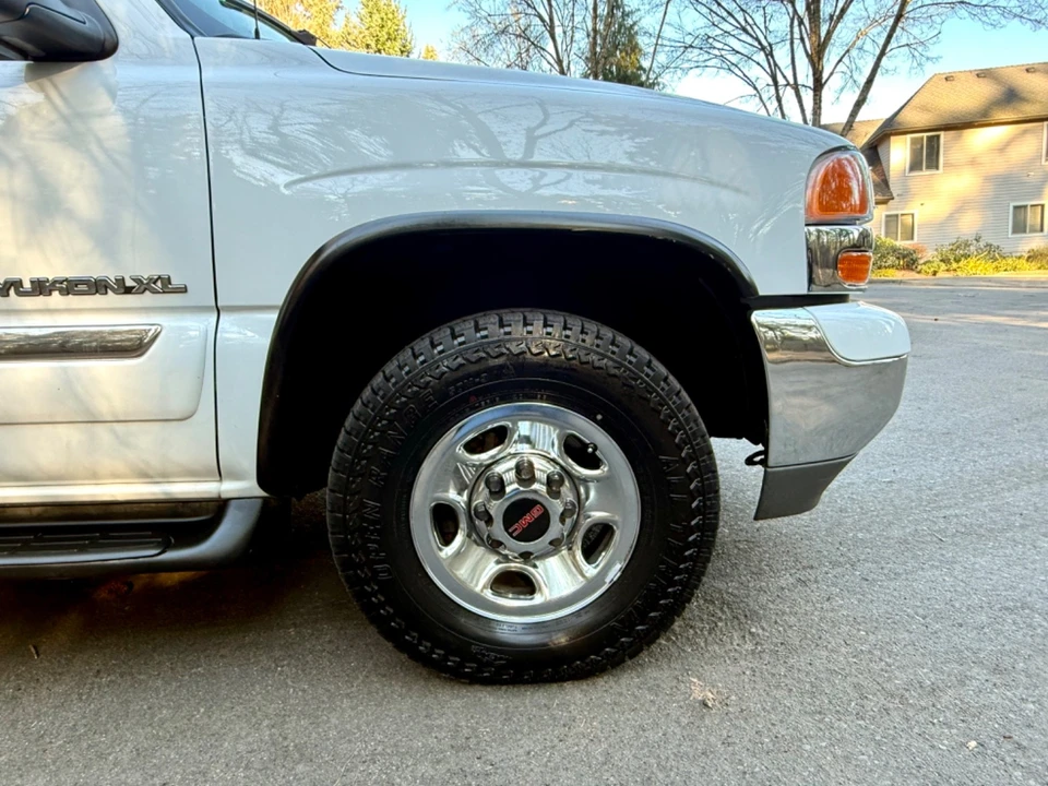 2000 GMC Yukon 2nd Gen - Image 15 of 21