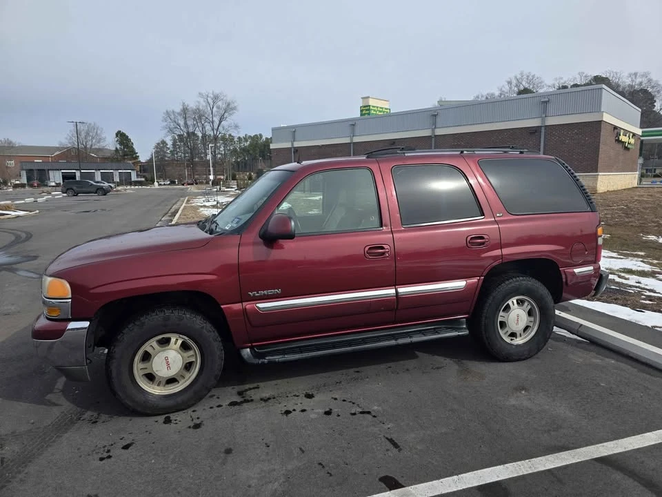2000 GMC Yukon 1st Gen - Image 2 of 11