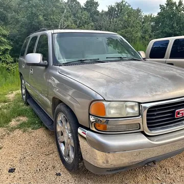 2000 GMC Yukon SLE Sport Utility 4D