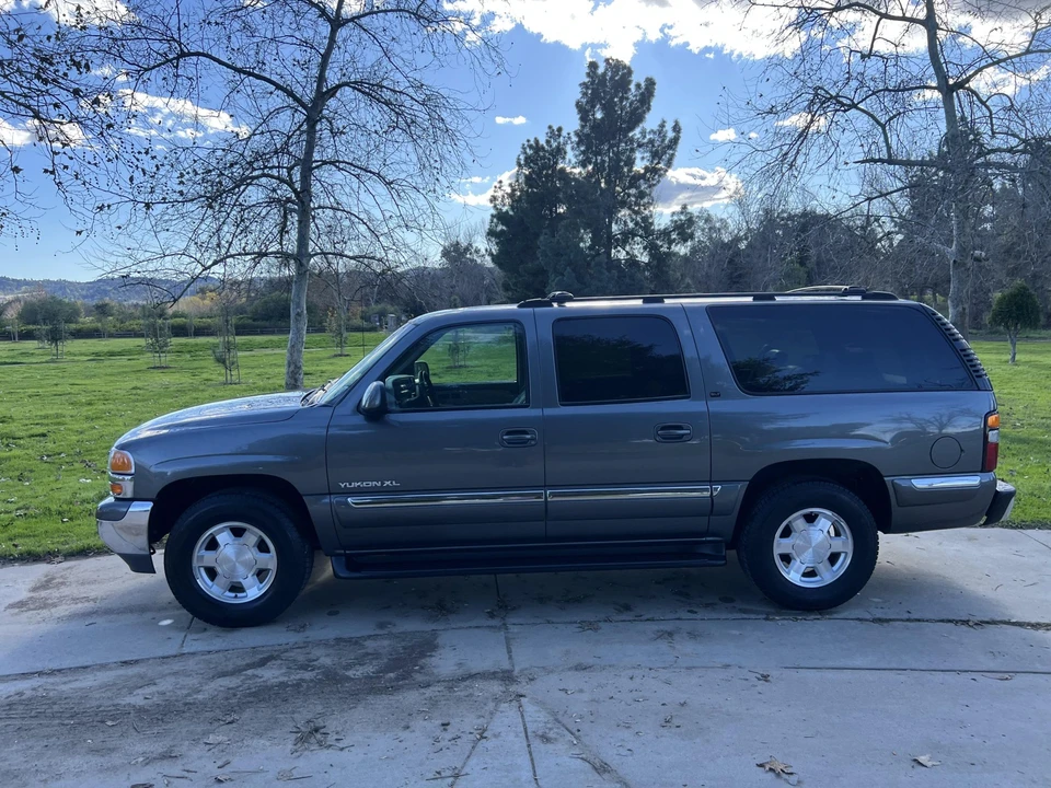 2000 GMC Yukon 2nd Gen - Image 4 of 31