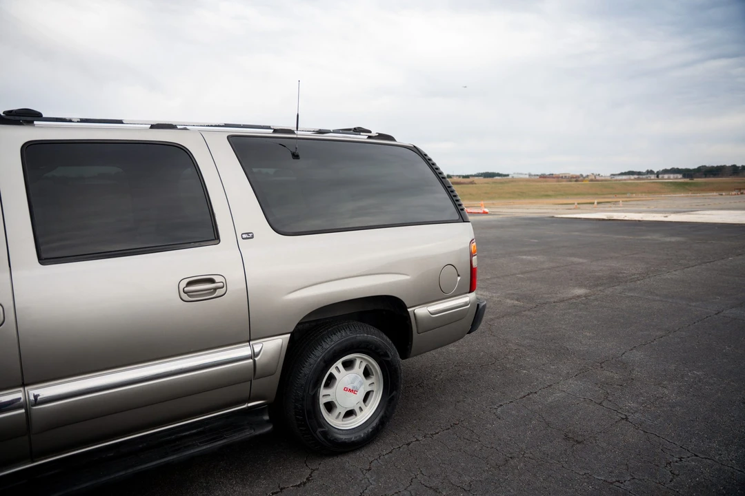 2000 GMC Yukon 2nd Gen - Image 21 of 31