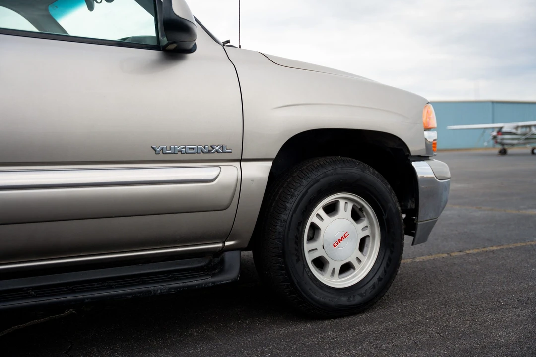 2000 GMC Yukon 2nd Gen - Image 28 of 31