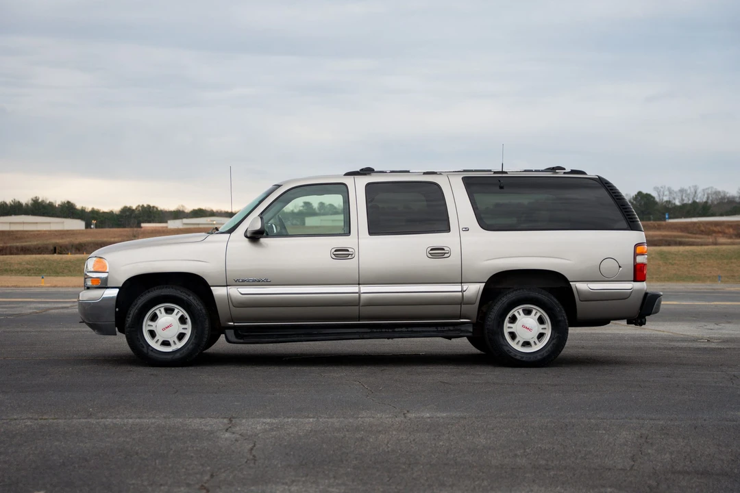 2000 GMC Yukon 2nd Gen - Image 3 of 31
