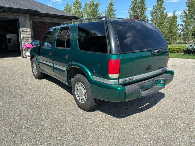 2000 GMC S-15 Jimmy 2nd Gen - Image 2 of 14