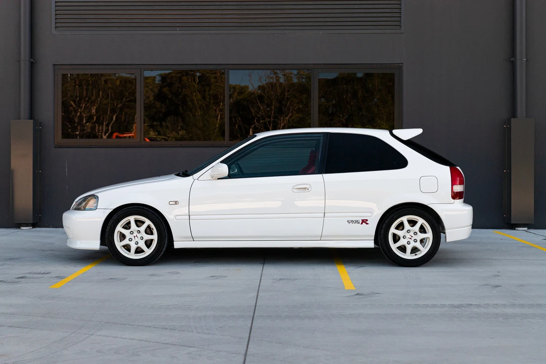 2000 Honda EK9 Civic Type R - Image 6 of 31
