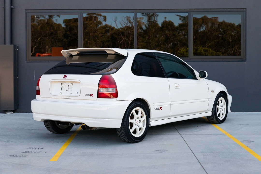 2000 Honda EK9 Civic Type R - Image 9 of 31