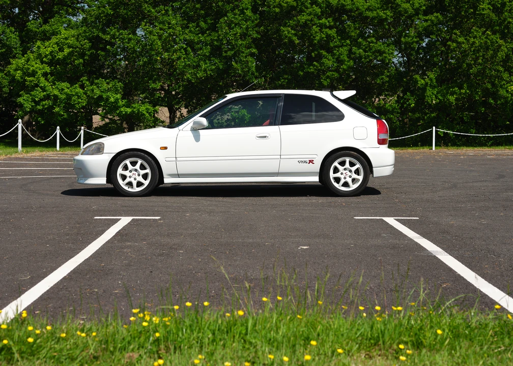 2000 Honda EK9 Civic Type R - Image 5 of 31