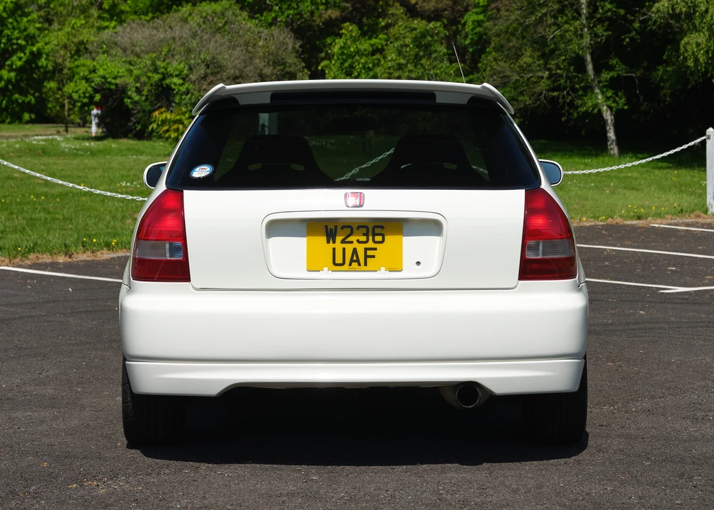 2000 Honda EK9 Civic Type R - Image 7 of 31