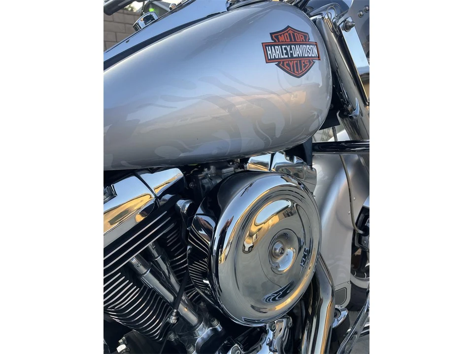 2000 Harley-Davidson Touring Twin Cam - Image 9 of 9