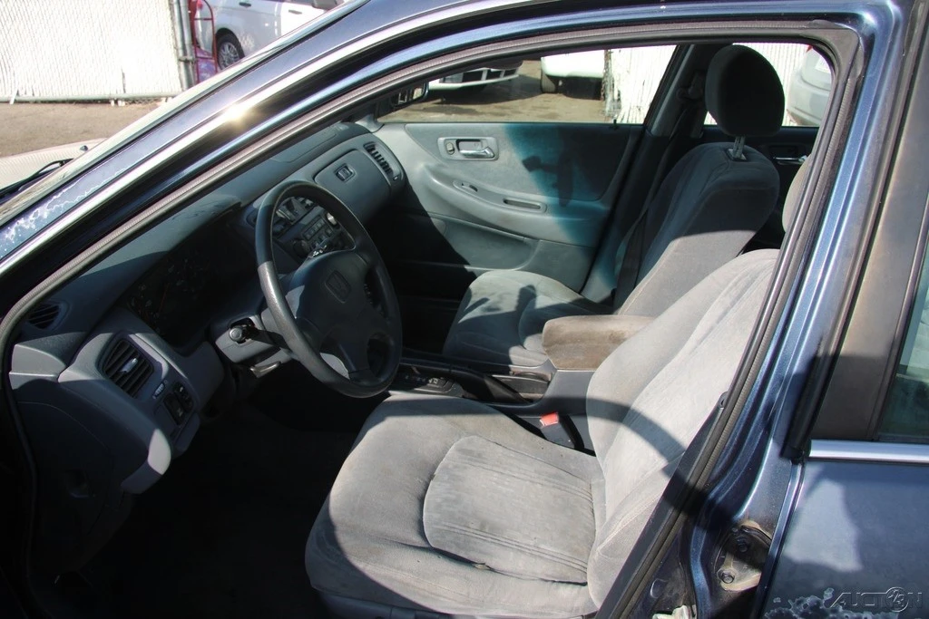 2000 Honda Accord 6th Gen - Image 11 of 21