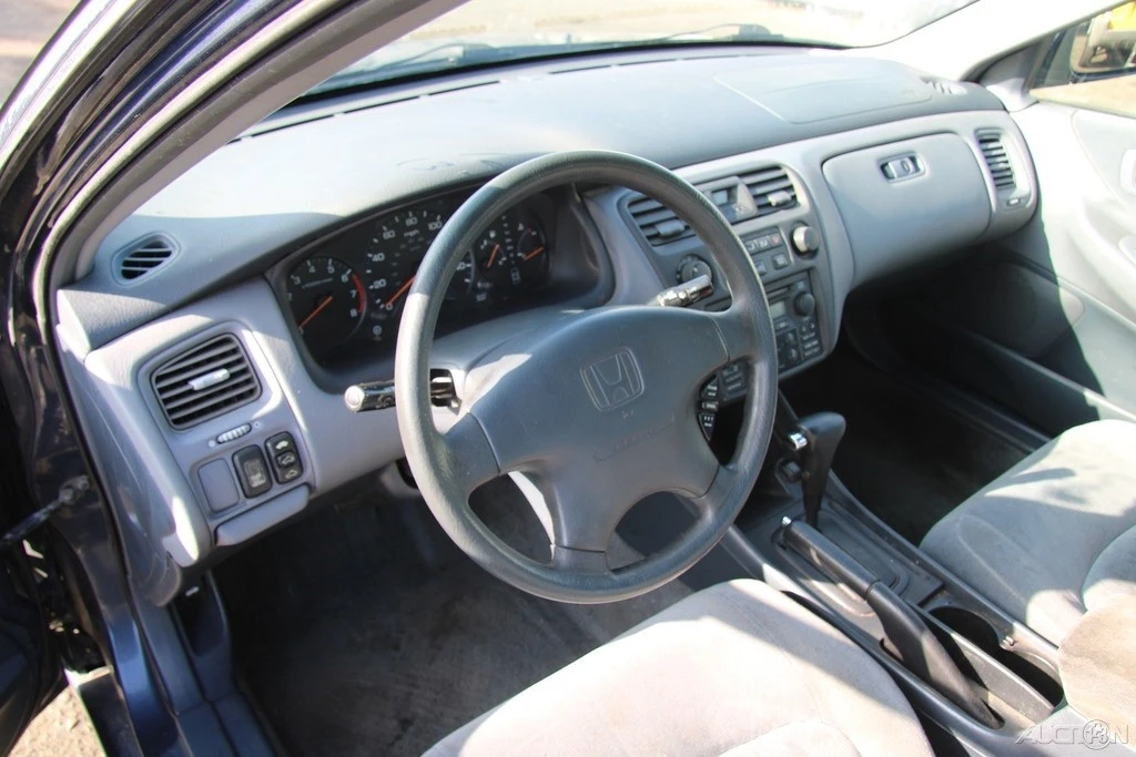 2000 Honda Accord 6th Gen - Image 12 of 21