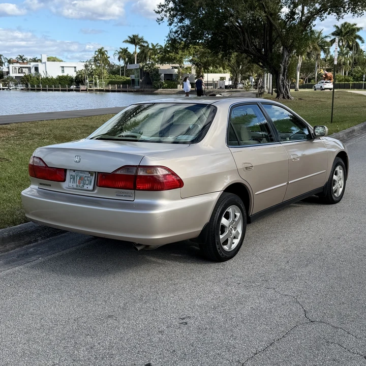2000 Honda Accord 6th Gen - Image 12 of 21