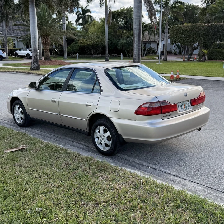 2000 Honda Accord 6th Gen - Image 8 of 21