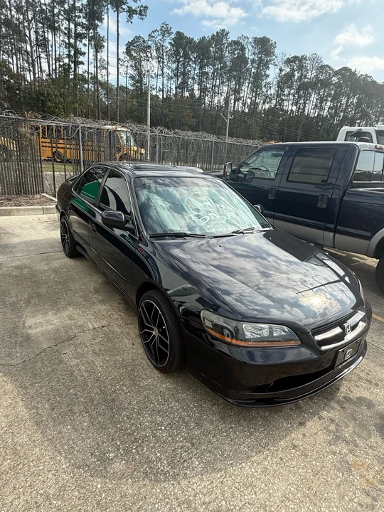 2000 Honda Accord 6th Gen - Image 9 of 18