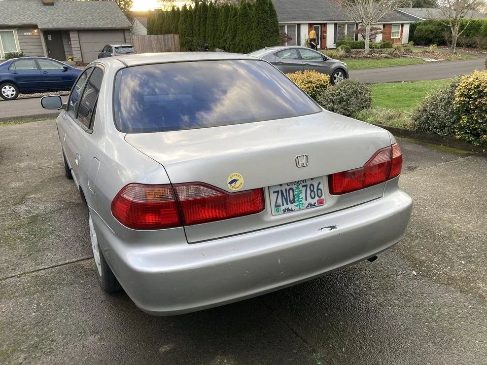 2000 Honda Accord 6th Gen - Image 5 of 9