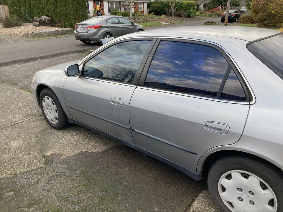 2000 Honda Accord 6th Gen - Image 3 of 9