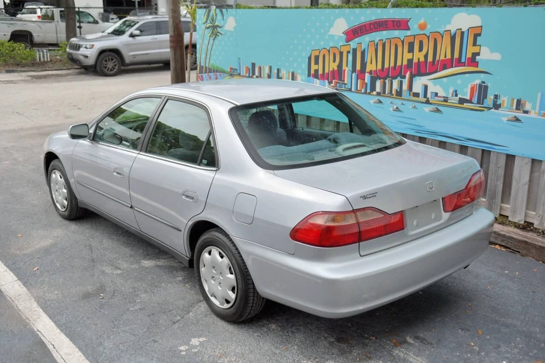 2000 Honda Accord 6th Gen - Image 6 of 12