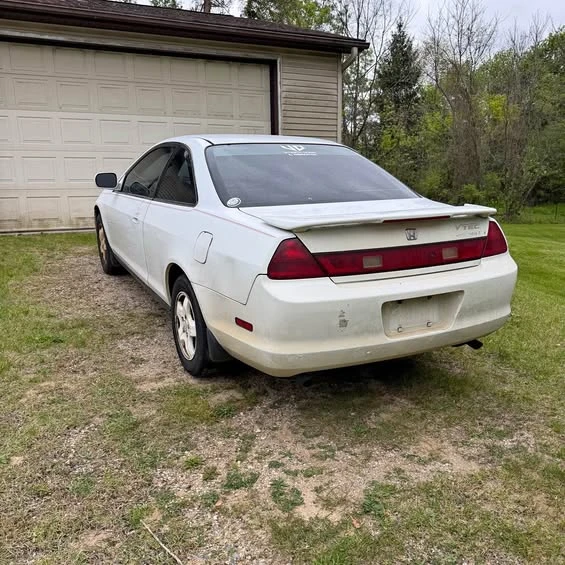 2000 Honda Accord 6th Gen - Image 1 of 1