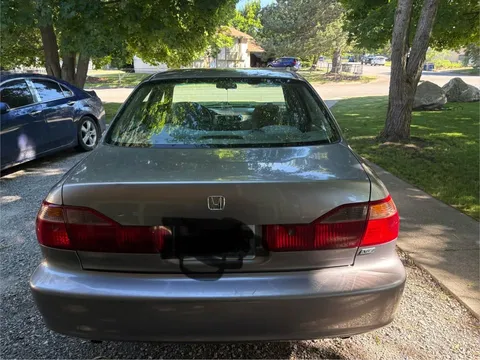2000 Honda Accord 6th Gen - Image 3 of 8