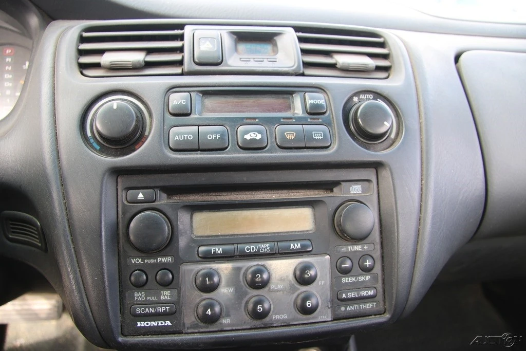 2000 Honda Accord 6th Gen - Image 19 of 21