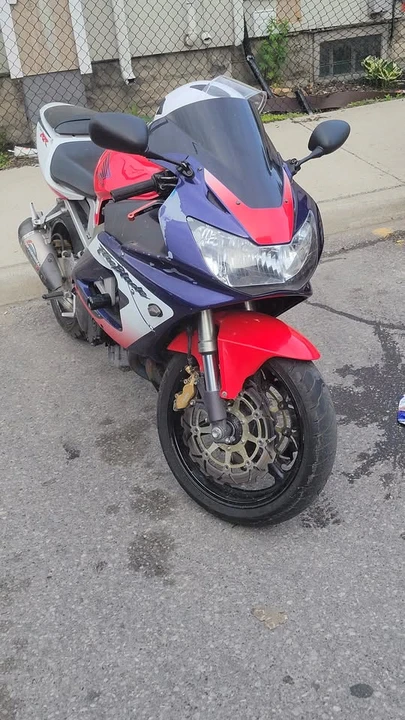 2000 Honda CBR - Image 3 of 3