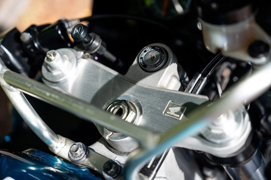 2000 Honda CBR - Image 30 of 30