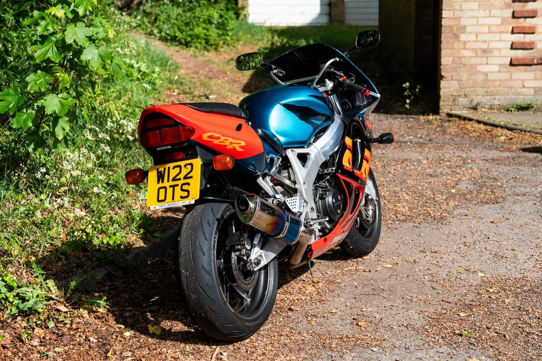 2000 Honda CBR - Image 4 of 30