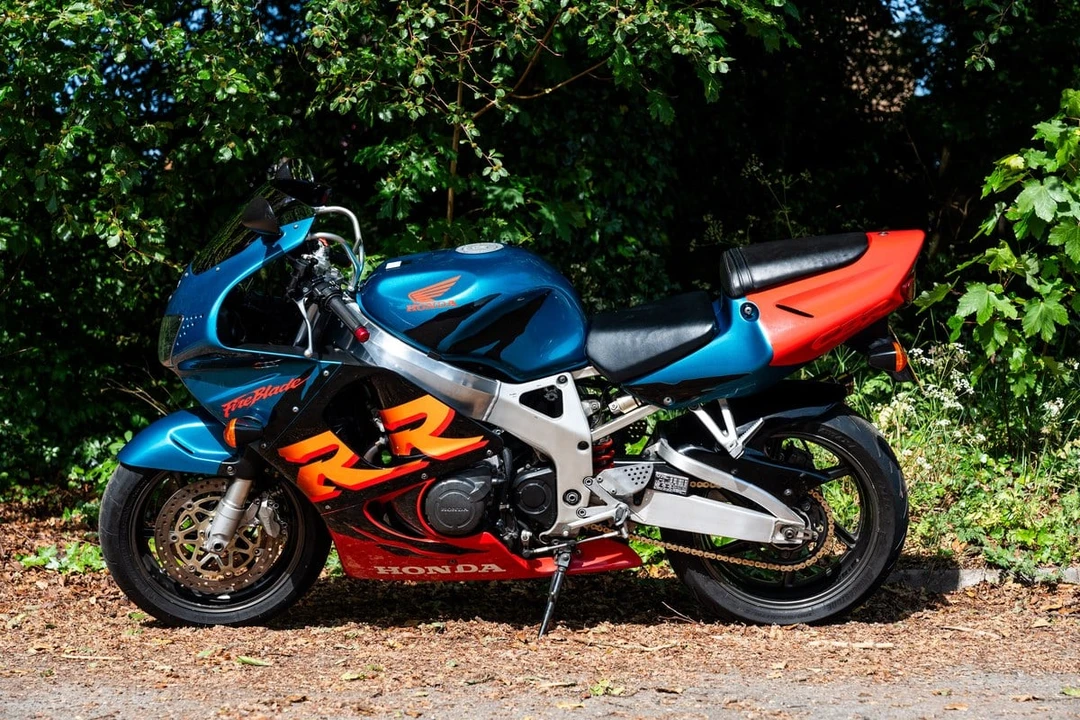 2000 Honda CBR - Image 13 of 30