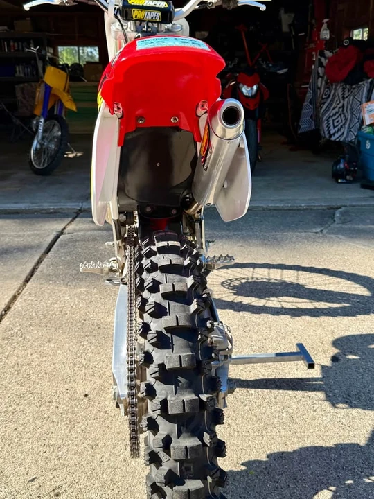 2000 Honda CR - Image 9 of 11