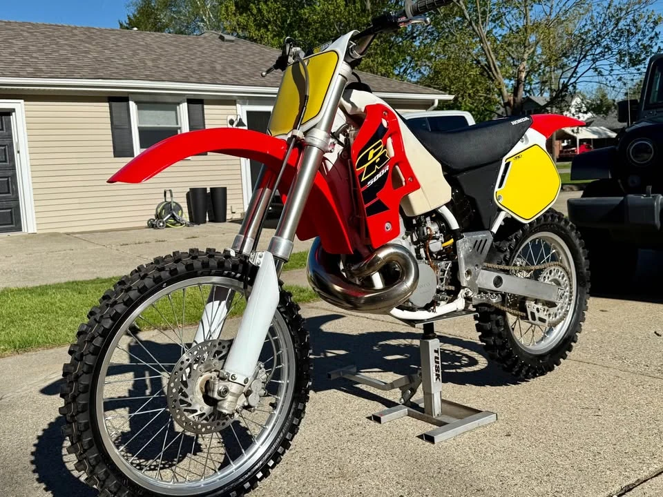 2000 Honda CR - Image 6 of 11