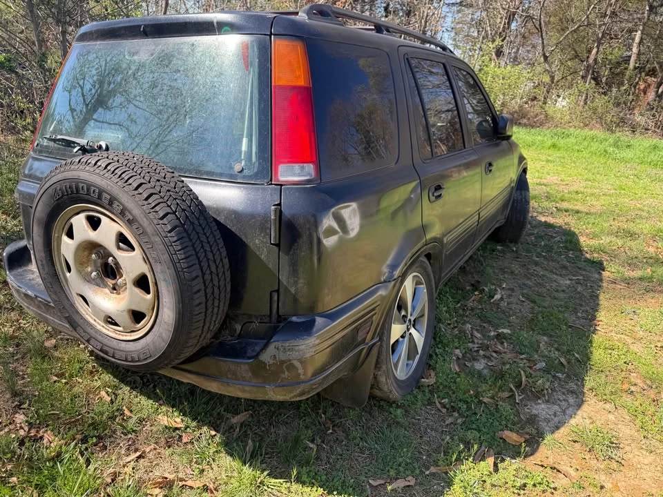 2000 Honda CR-V 1st Gen - Image 5 of 7