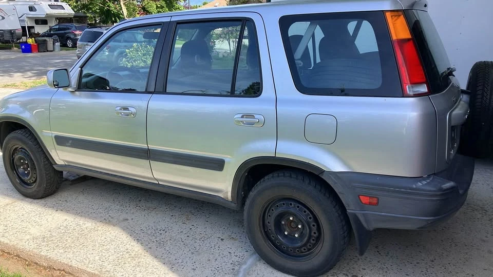 2000 Honda CR-V 1st Gen - Image 6 of 7