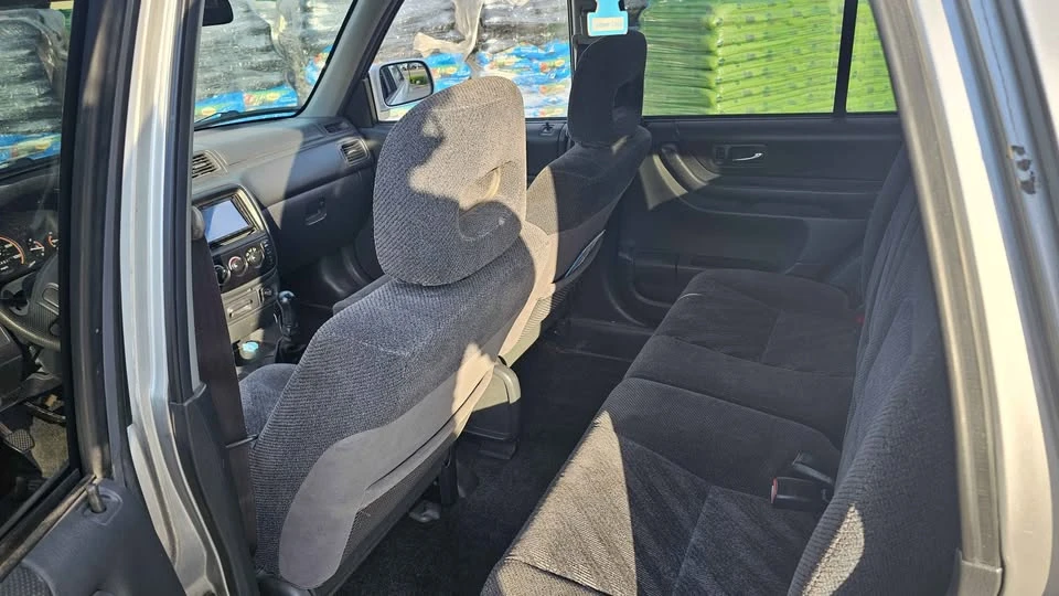 2000 Honda CR-V 1st Gen - Image 11 of 14