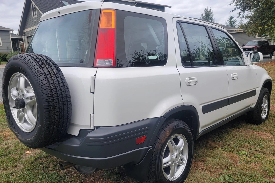 2000 Honda CR-V 1st Gen - Image 18 of 31