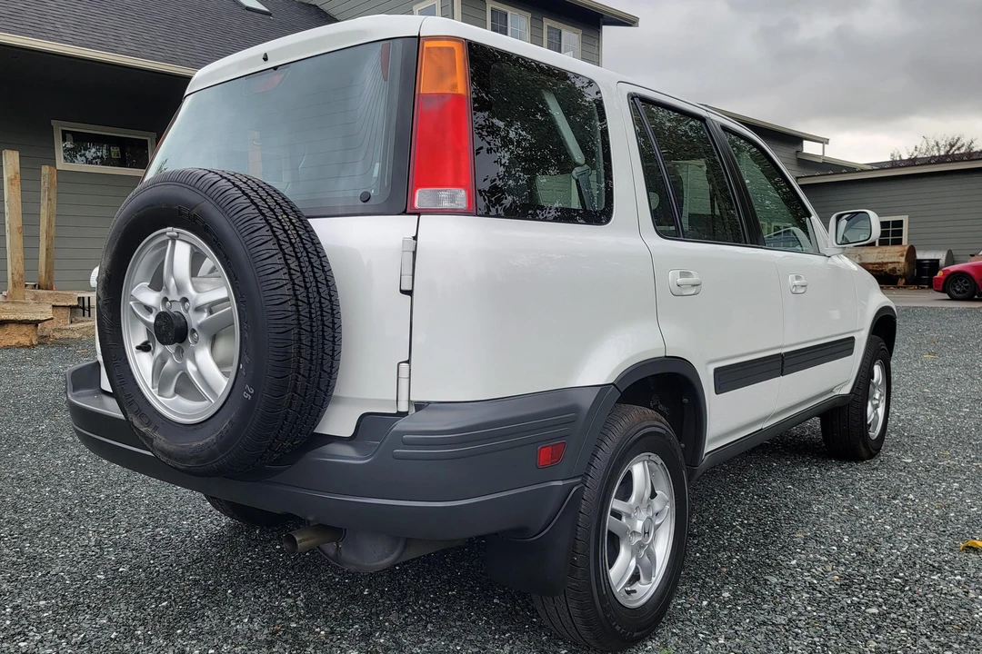 2000 Honda CR-V 1st Gen - Image 17 of 31