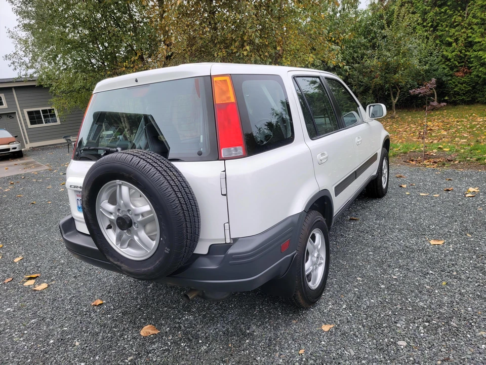 2000 Honda CR-V 1st Gen - Image 16 of 31
