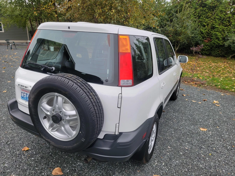 2000 Honda CR-V 1st Gen - Image 15 of 31