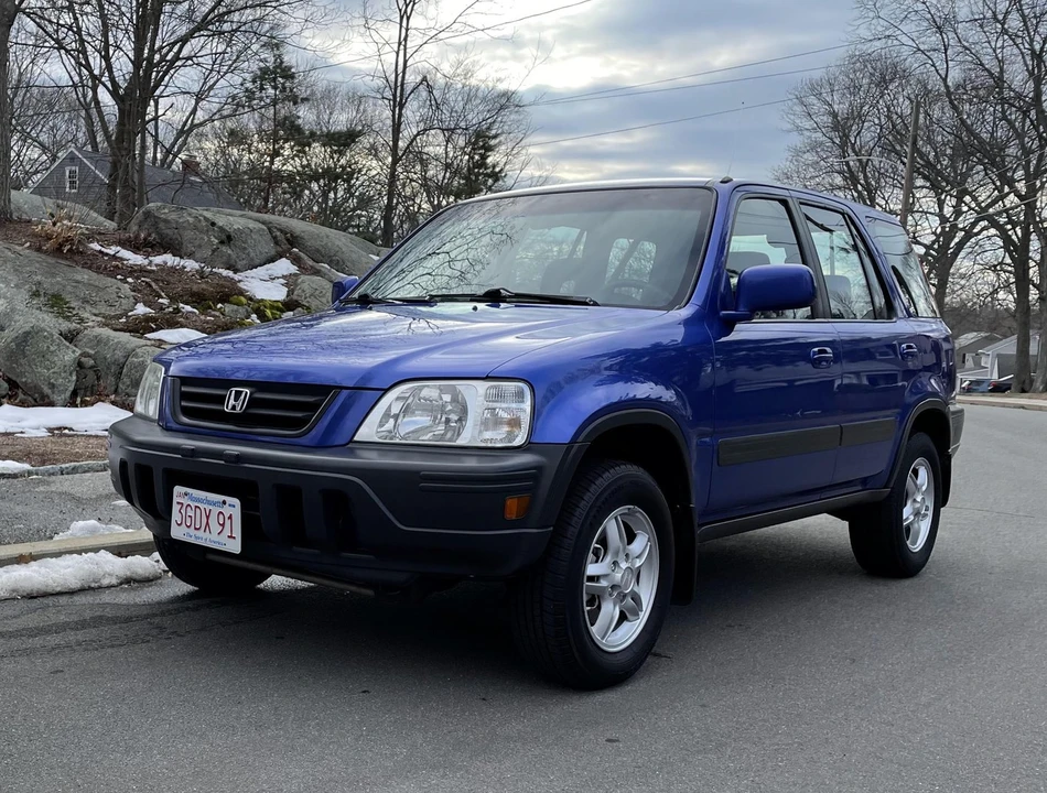 2000 Honda CR-V 1st Gen - Image 2 of 31