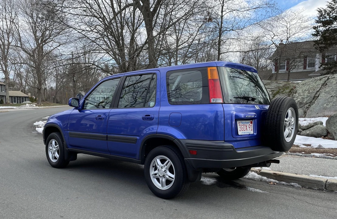 2000 Honda CR-V 1st Gen - Image 3 of 31