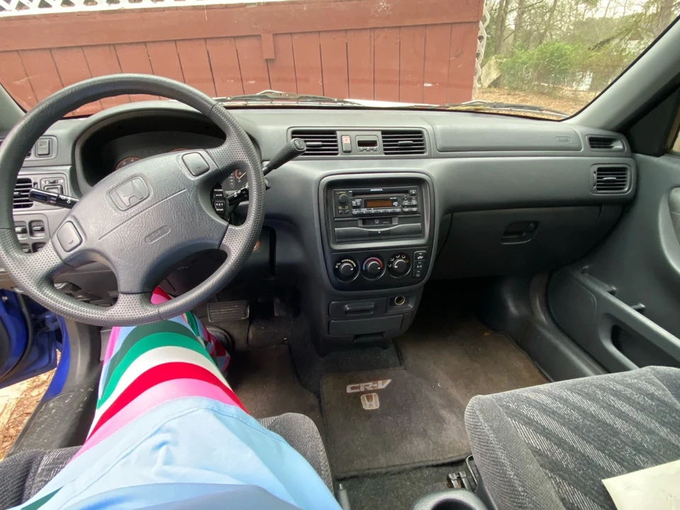 2000 Honda CR-V 1st Gen - Image 9 of 12