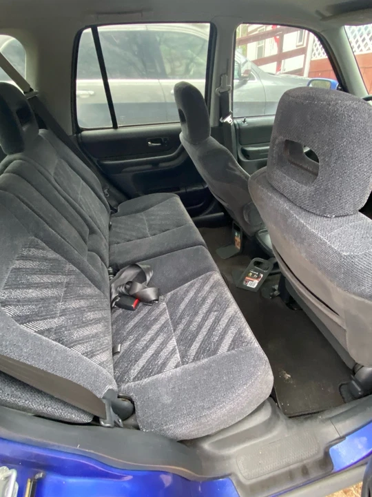 2000 Honda CR-V 1st Gen - Image 10 of 12
