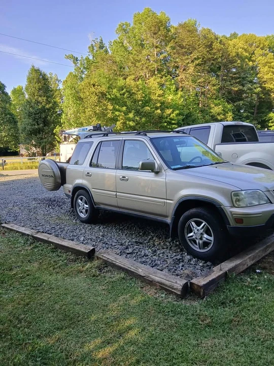 2000 Honda CR-V 1st Gen - Image 5 of 8