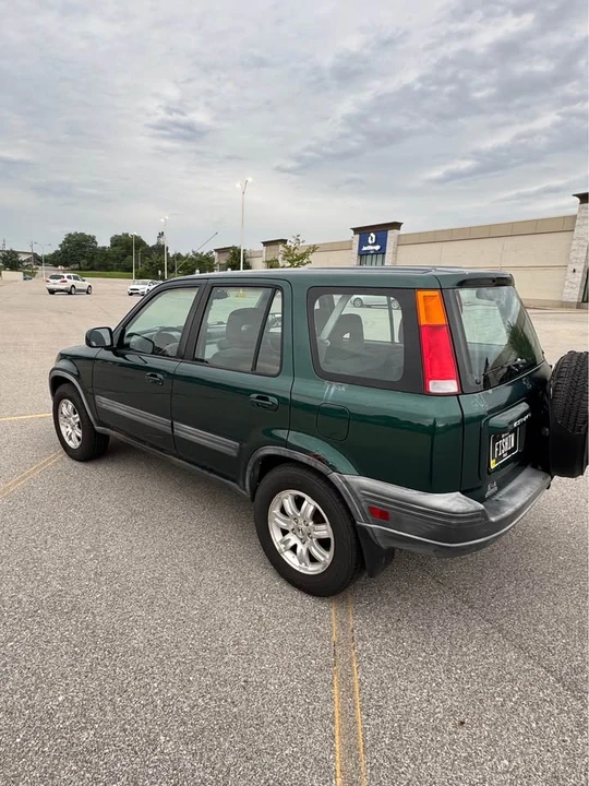2000 Honda CR-V 1st Gen - Image 9 of 17